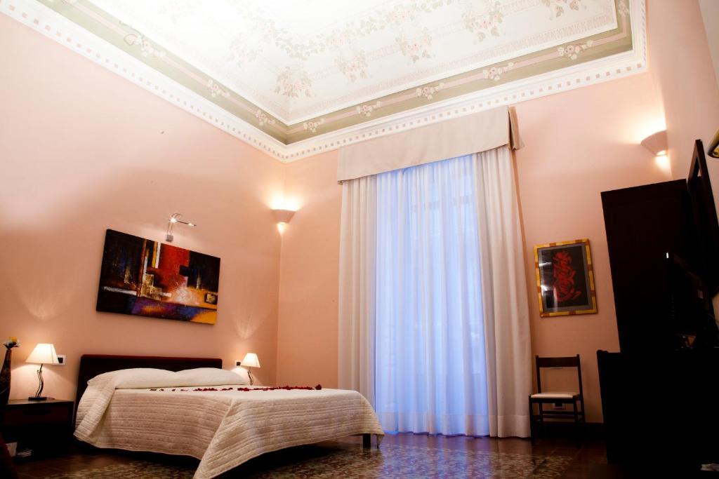 Deluxe Double Room with Spa Bath,134375709:JPEG