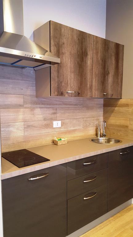 Suite,324486112:JPEG