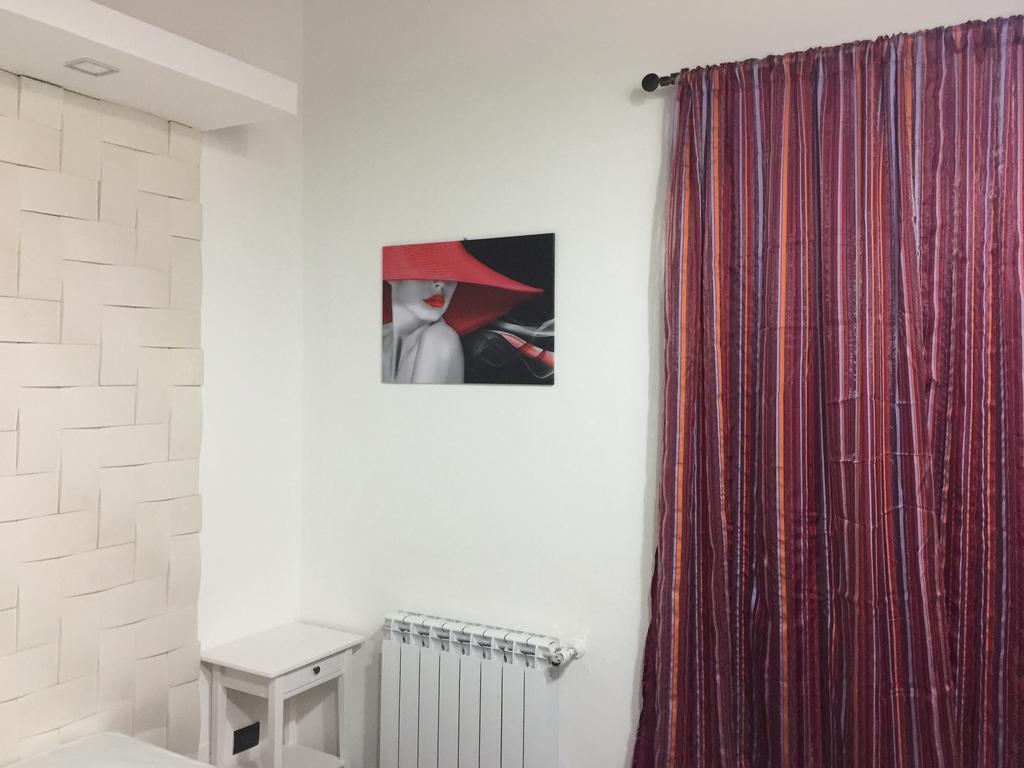 Camera Tripla