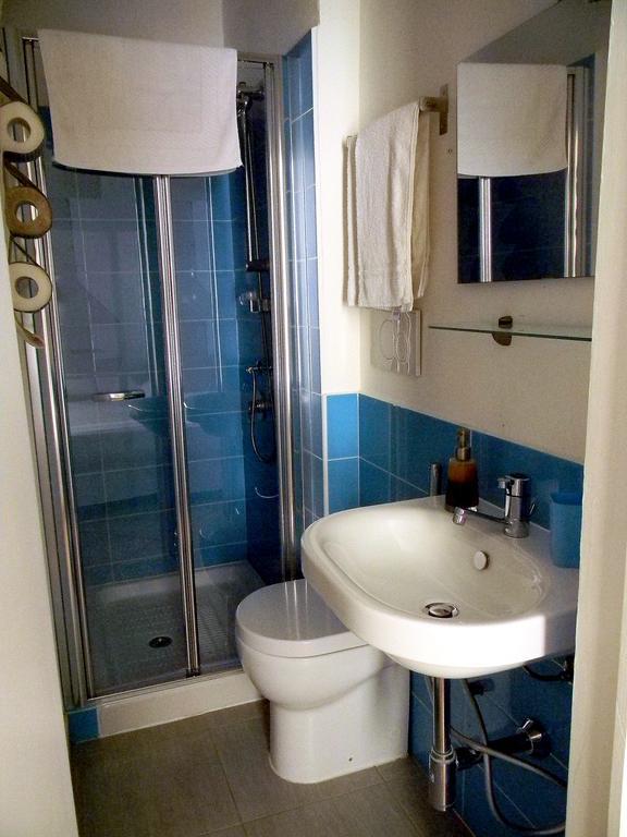 Double Room,438095037:JPEG