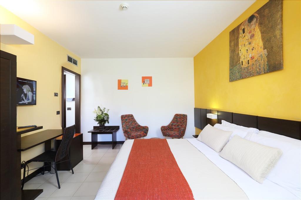 Superior Double Room Garden View