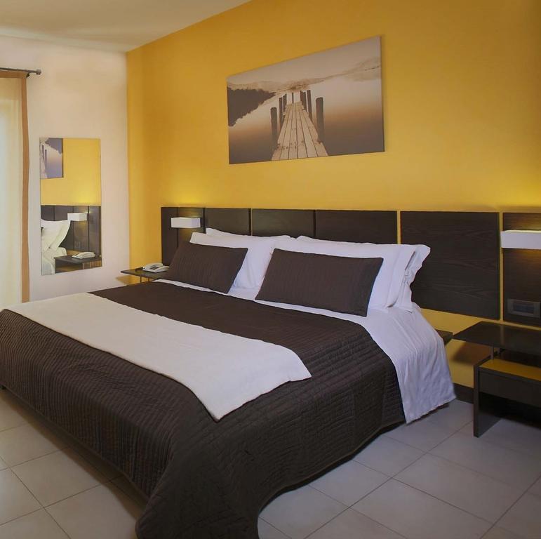 Triple Room Balcony Sea View
