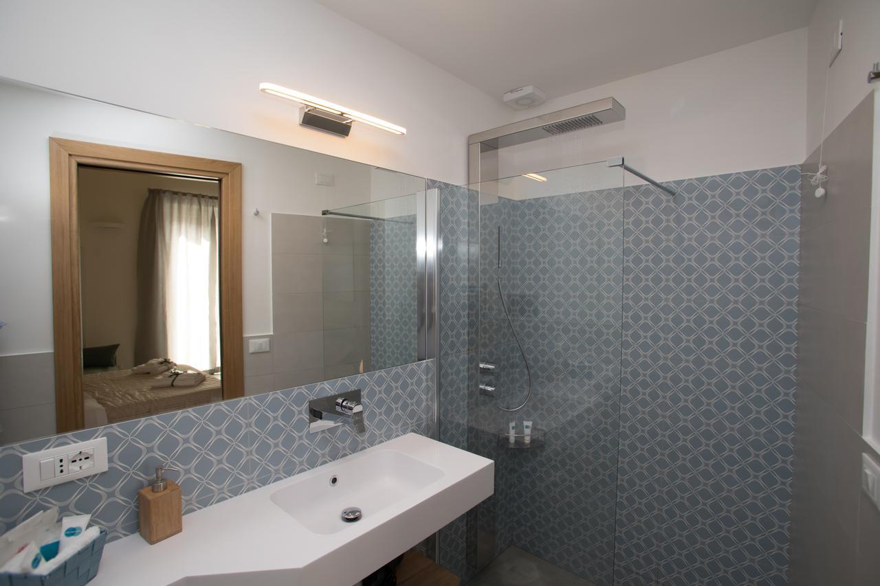 Suite with Balcony,579114450:JPEG