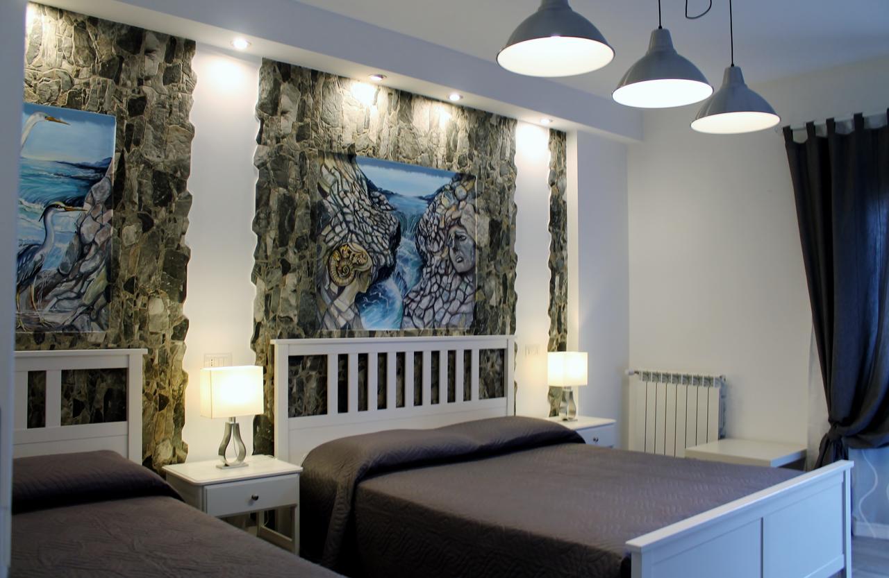 Triple Room,596461305:JPEG