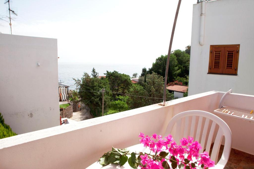 Studio with Sea View