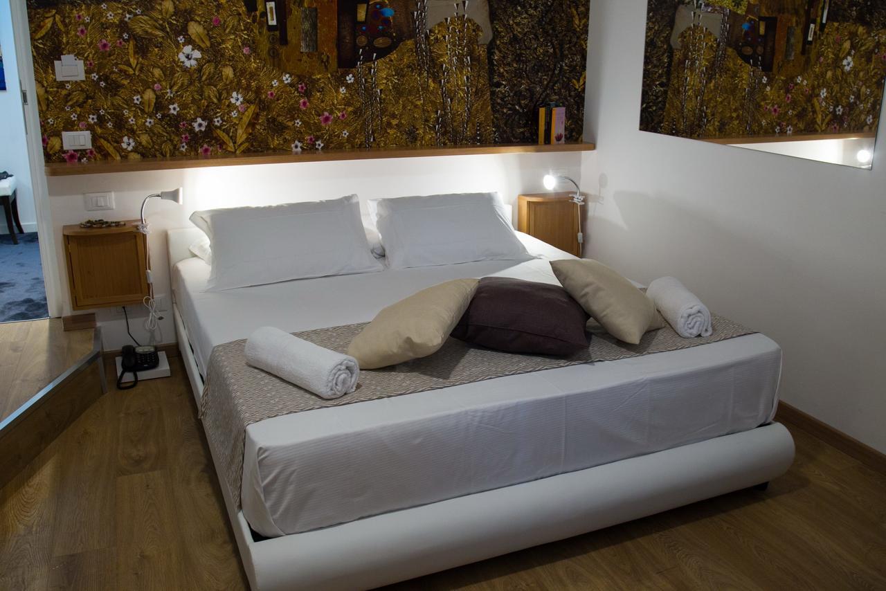 King Room with Spa Bath,660717081:JPEG