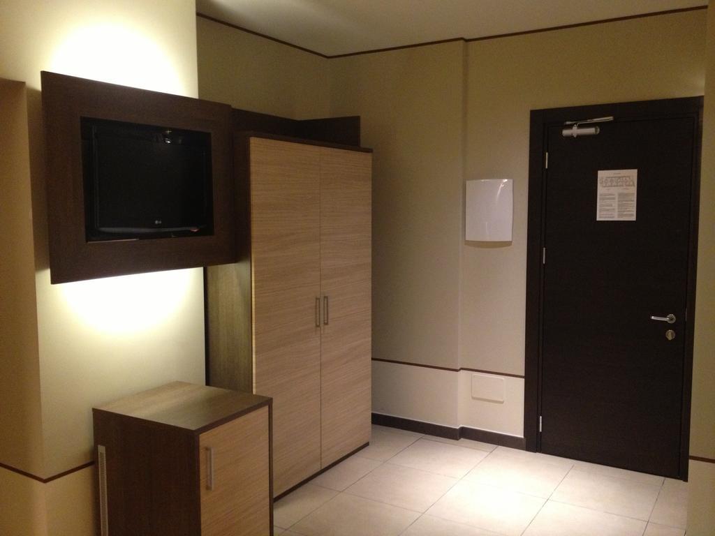 Standard Triple Room with Balcony