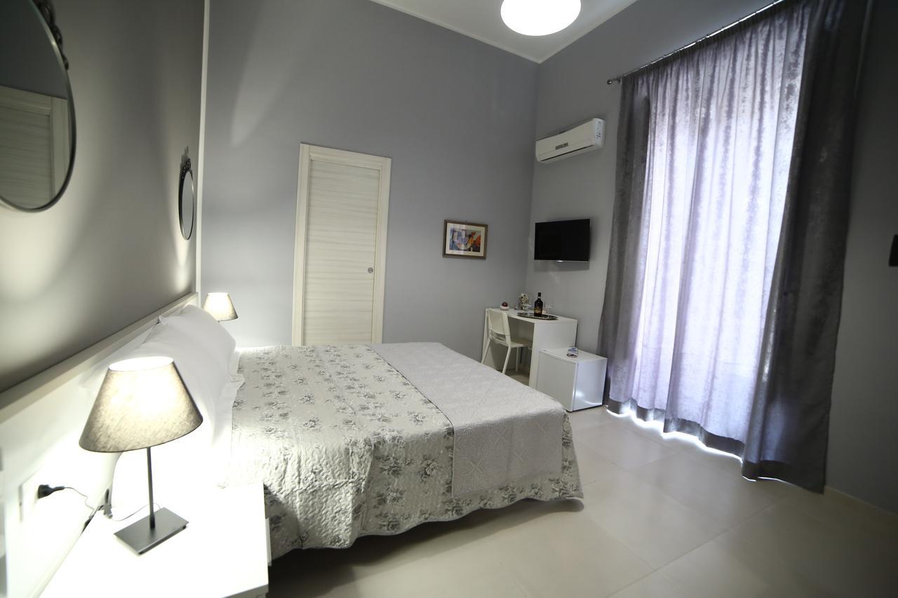 Double Room with Private Bathroom,717532138:JPEG