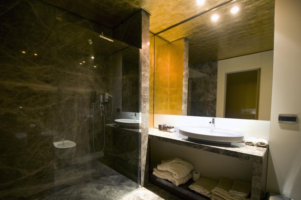 Deluxe Suite,418362972:JPEG