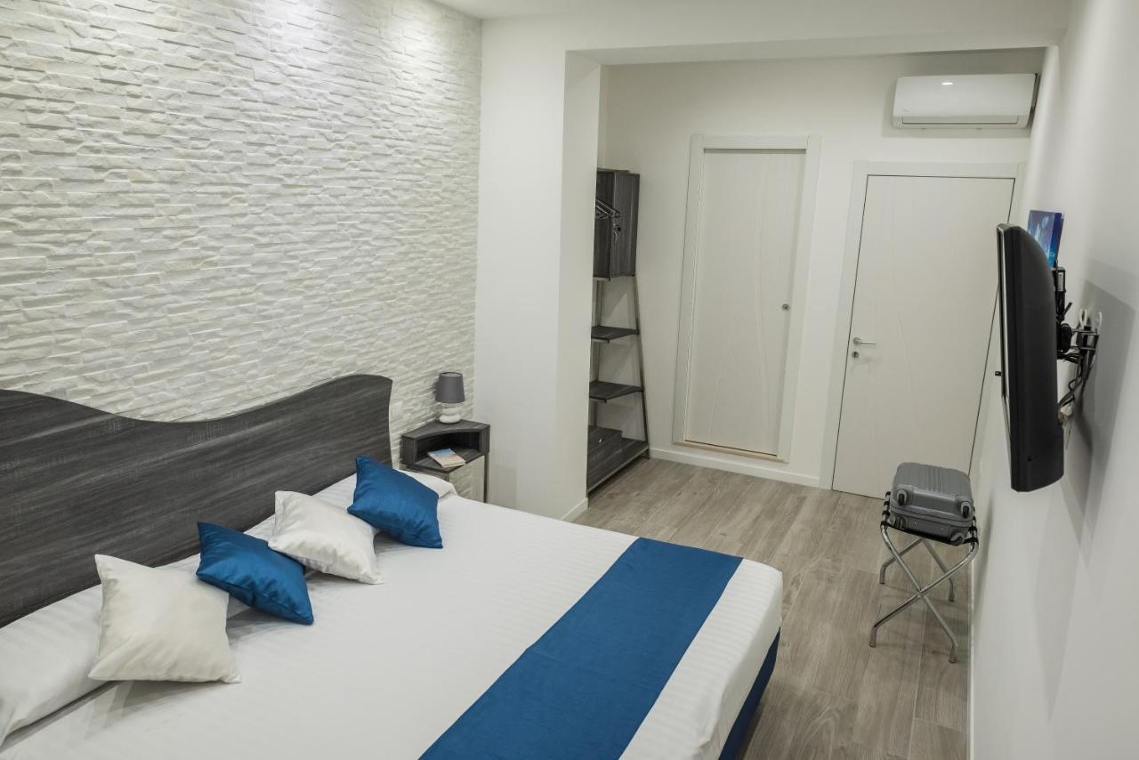 Tweepersoonskamer met 1 of 2 Bedden en Eigen Badkamer