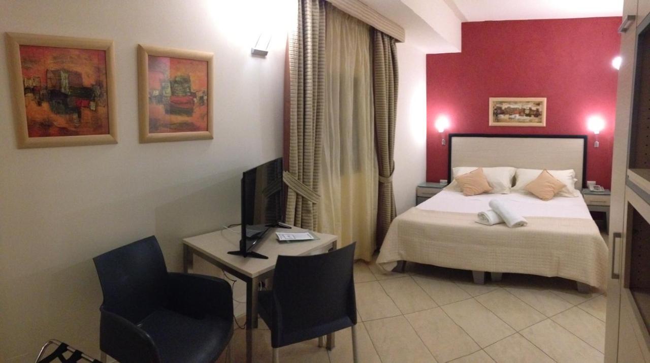 Standard Single Room,765433486:JPEG