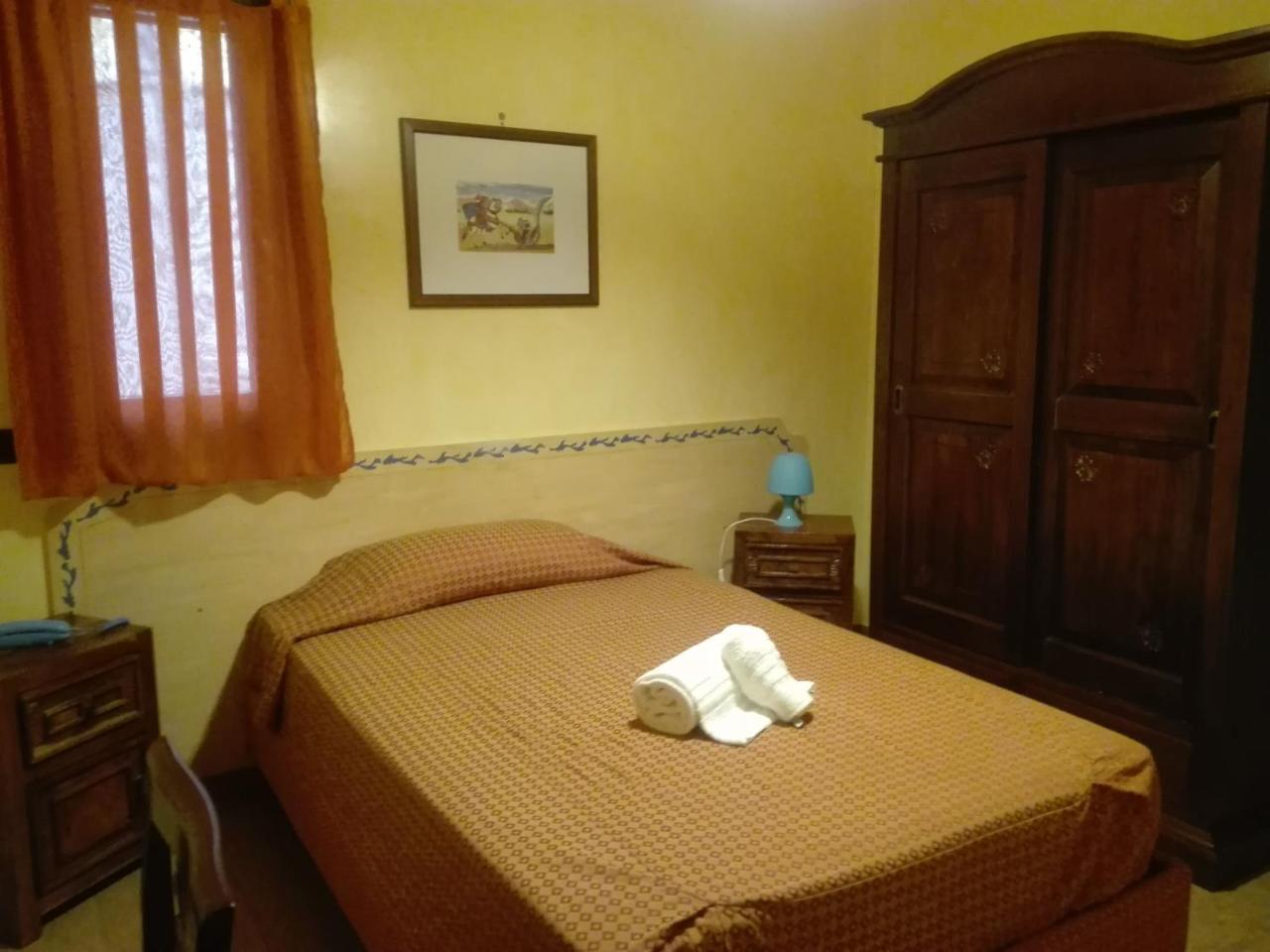 Camera Singola con Bagno Privato