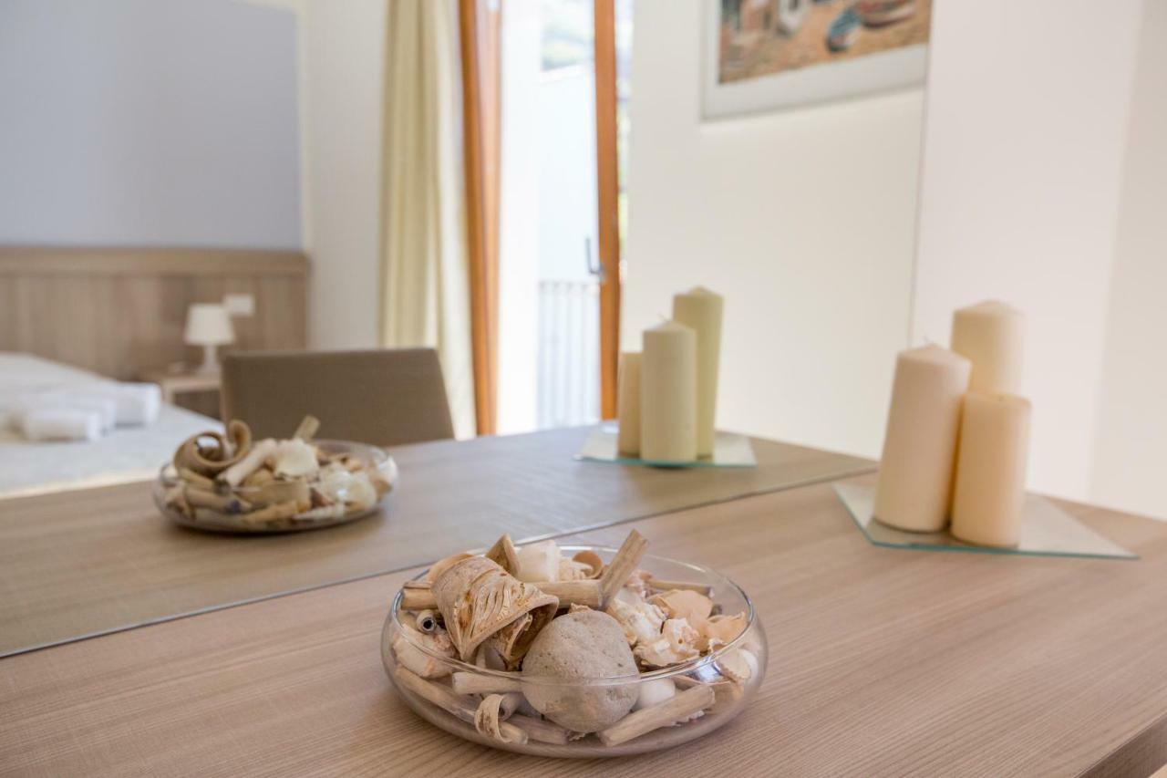 One-Bedroom Apartment with Balcony and Sea View,779274876:JPEG