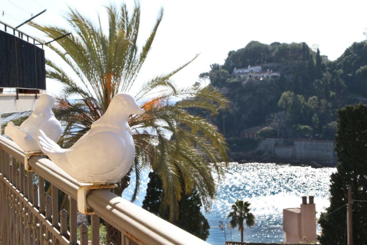 Two-Bedroom Apartment Balcony Sea View