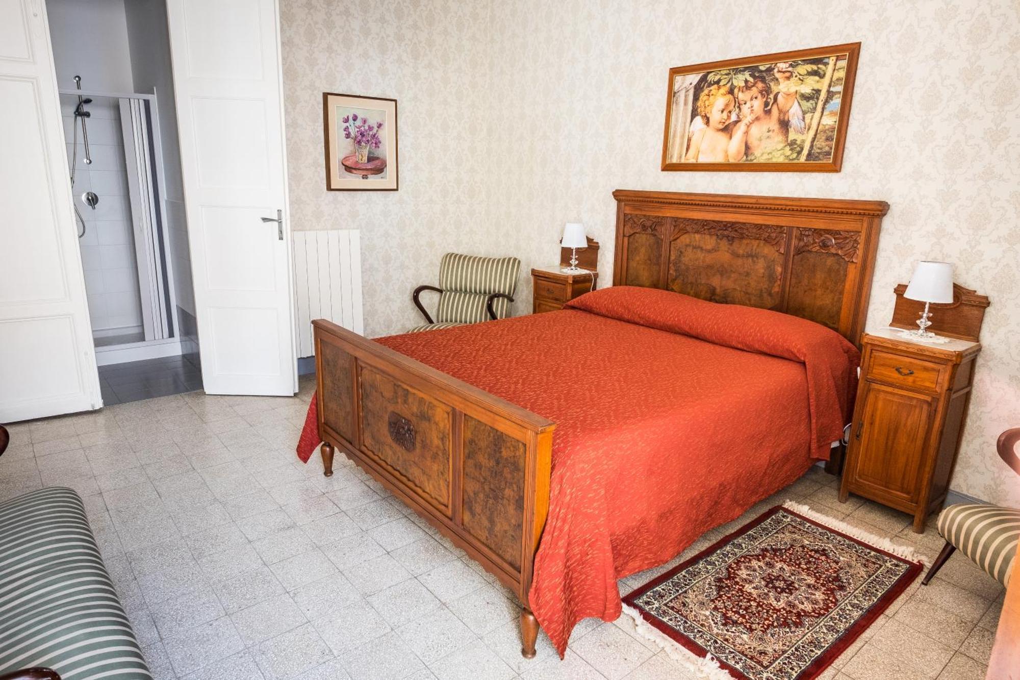 Double Room with Private Bathroom