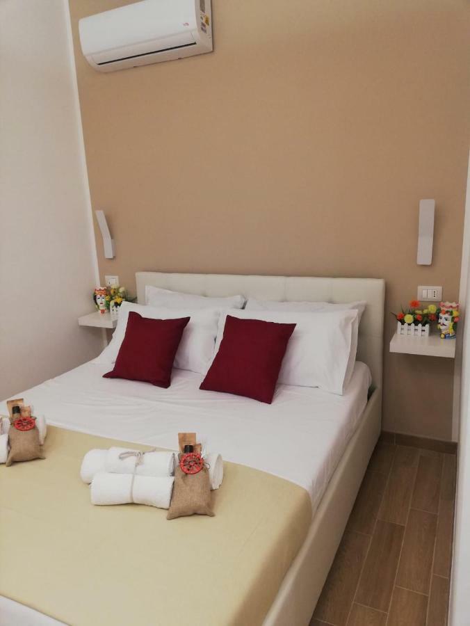 Double Room with Private Bathroom,824102180:JPEG