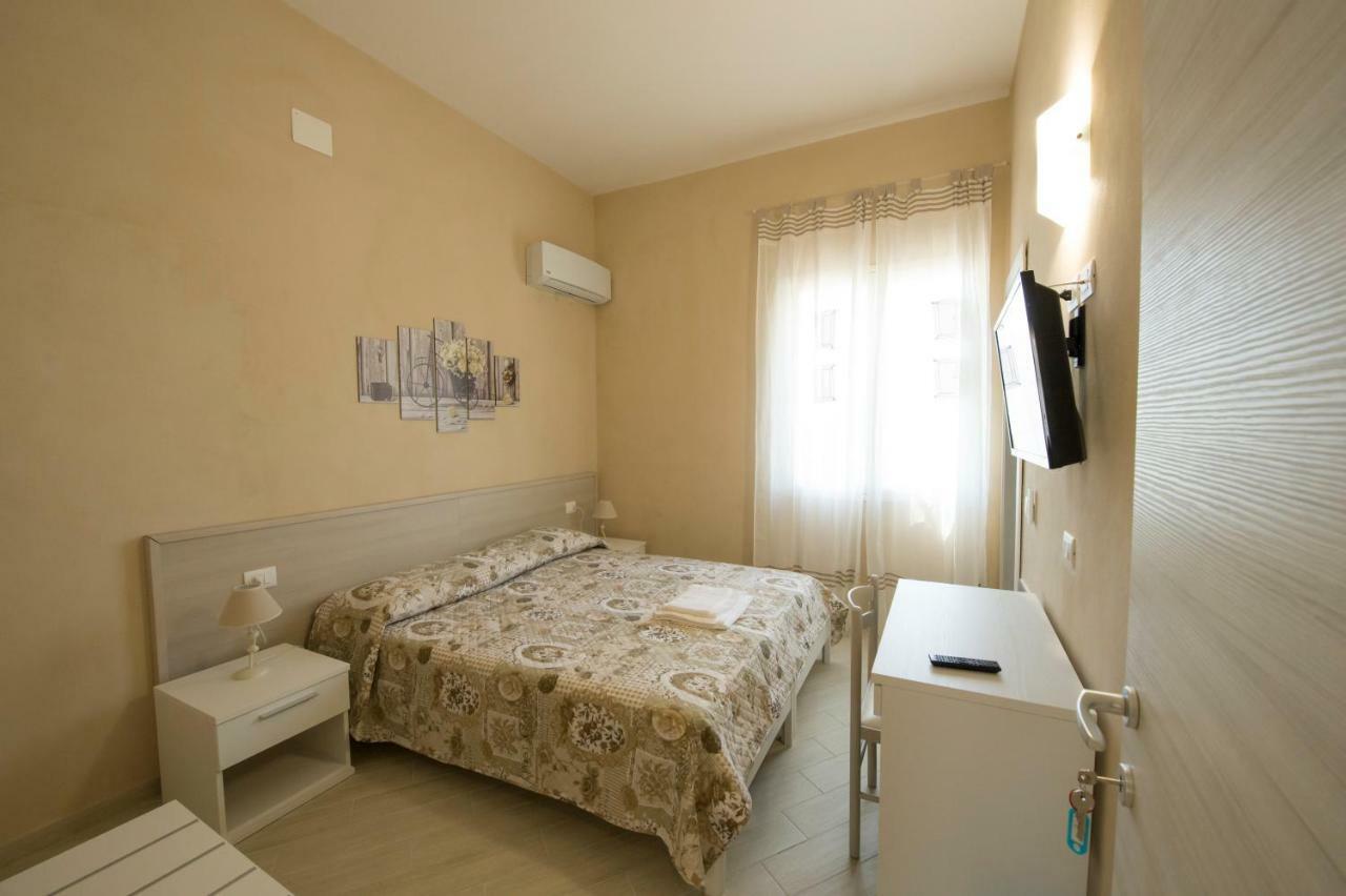 Camera Matrimoniale/Doppia con Letti Singoli con Bagno Privato