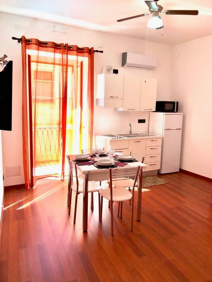 One-Bedroom Apartment,854394797:JPEG