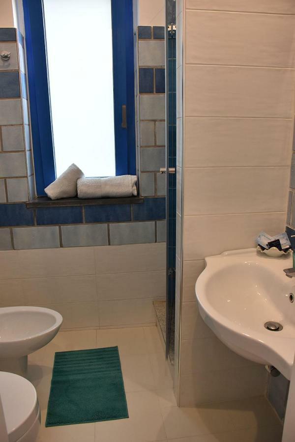 Camera Familiare con Bagno Privato