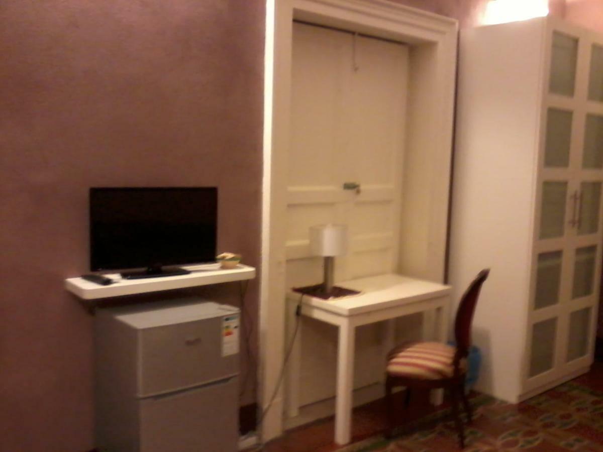 Camera Matrimoniale/Doppia con Letti Singoli con Bagno Privato