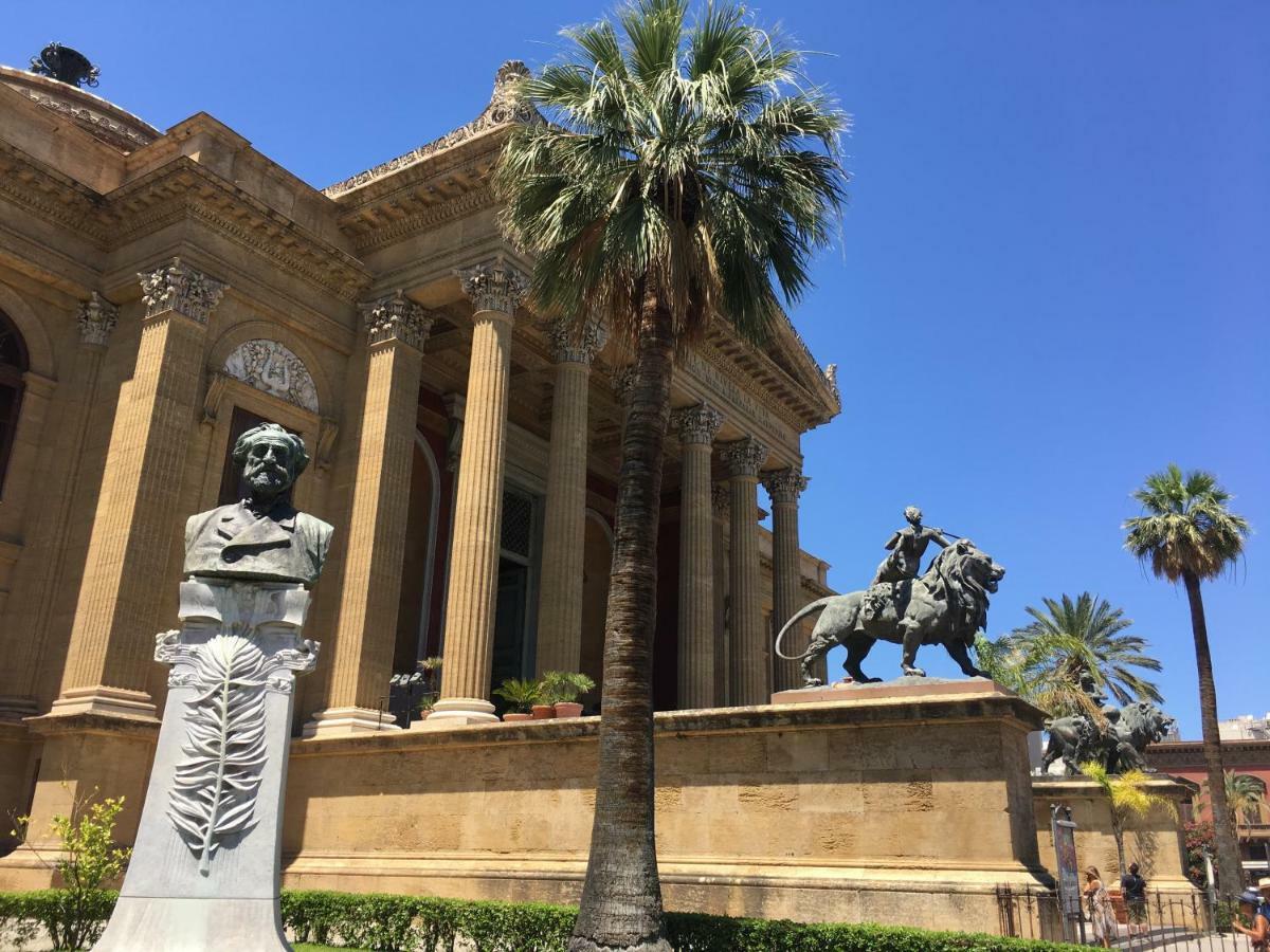 Single Room with Private External Bathroom,891729907:JPEG