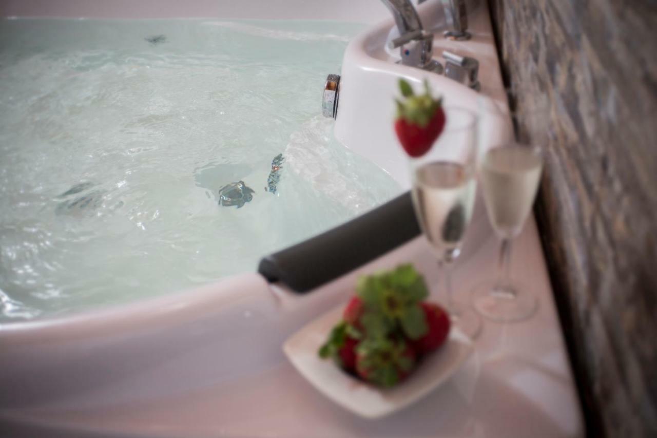 Deluxe Room Jacuzzi