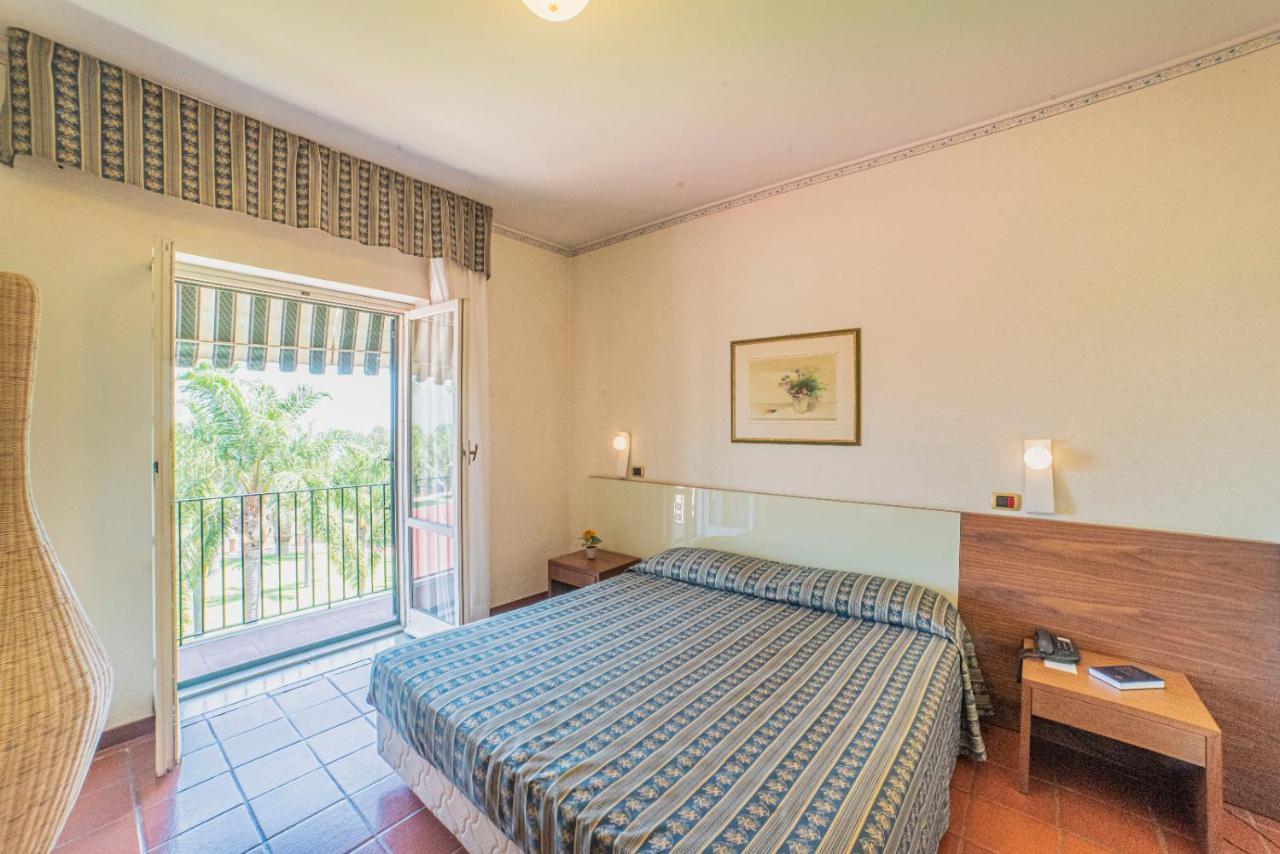 Double or Twin Room,979514854:JPEG