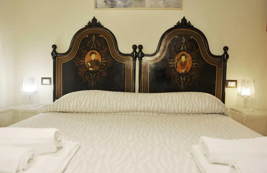 Casa Degli Artisti Taormina-1