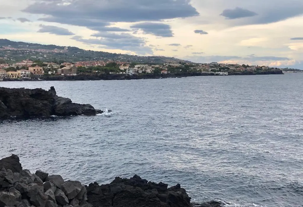 Le tre meraviglie a 200 m dal mare-1