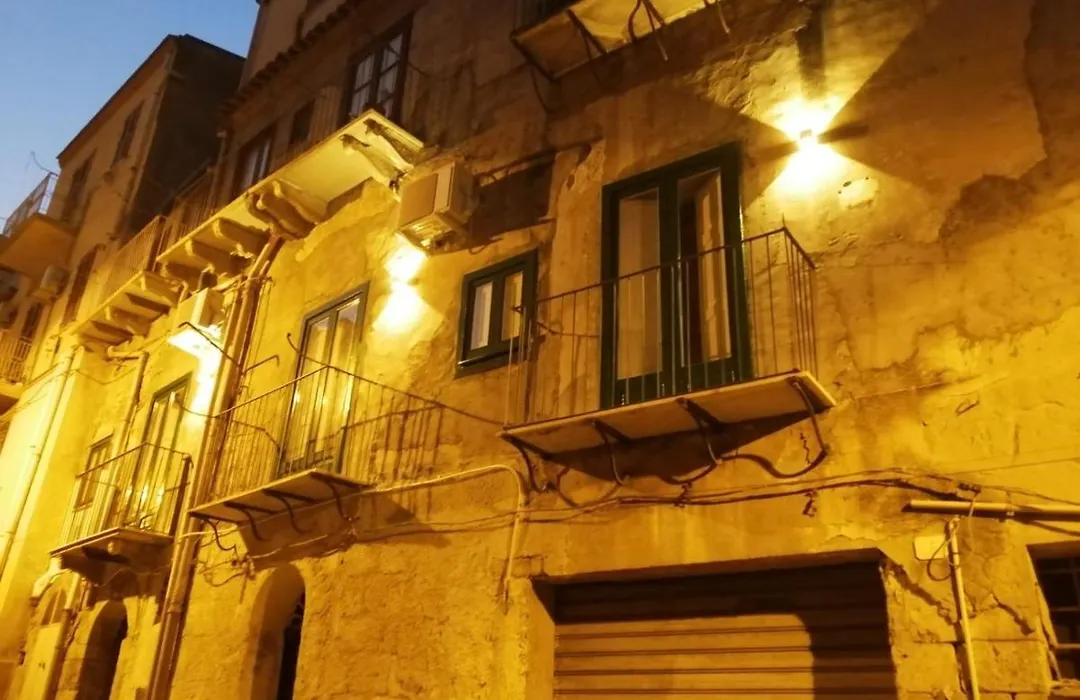 Licata 18-1