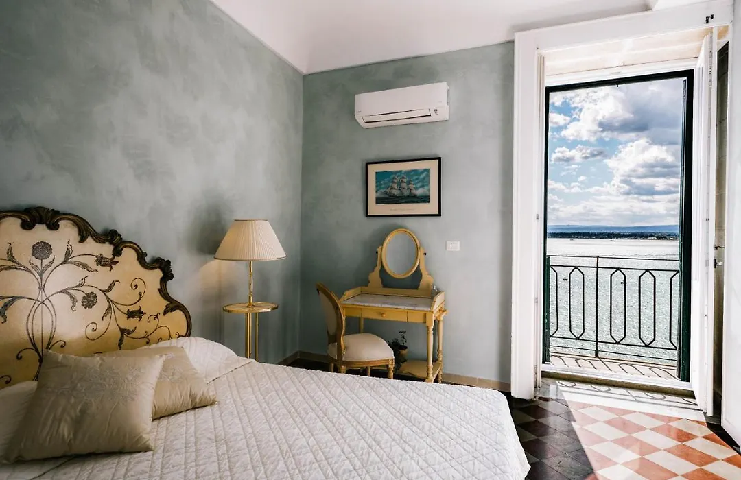 Dimora Di Ulisse Sea View Holiday Apartment-1