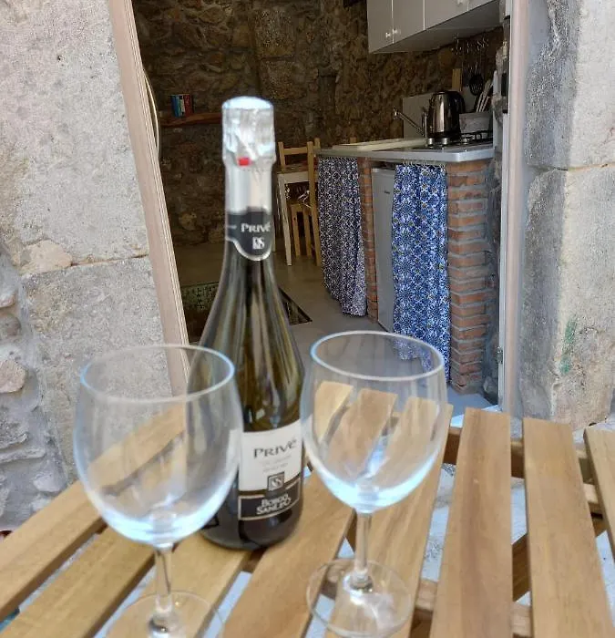 Cortile Delle Mura-1