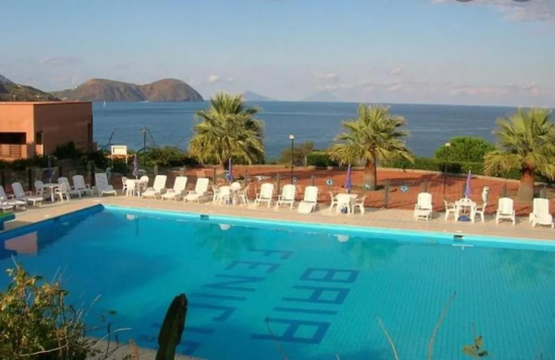 Hola Mediterranean-1