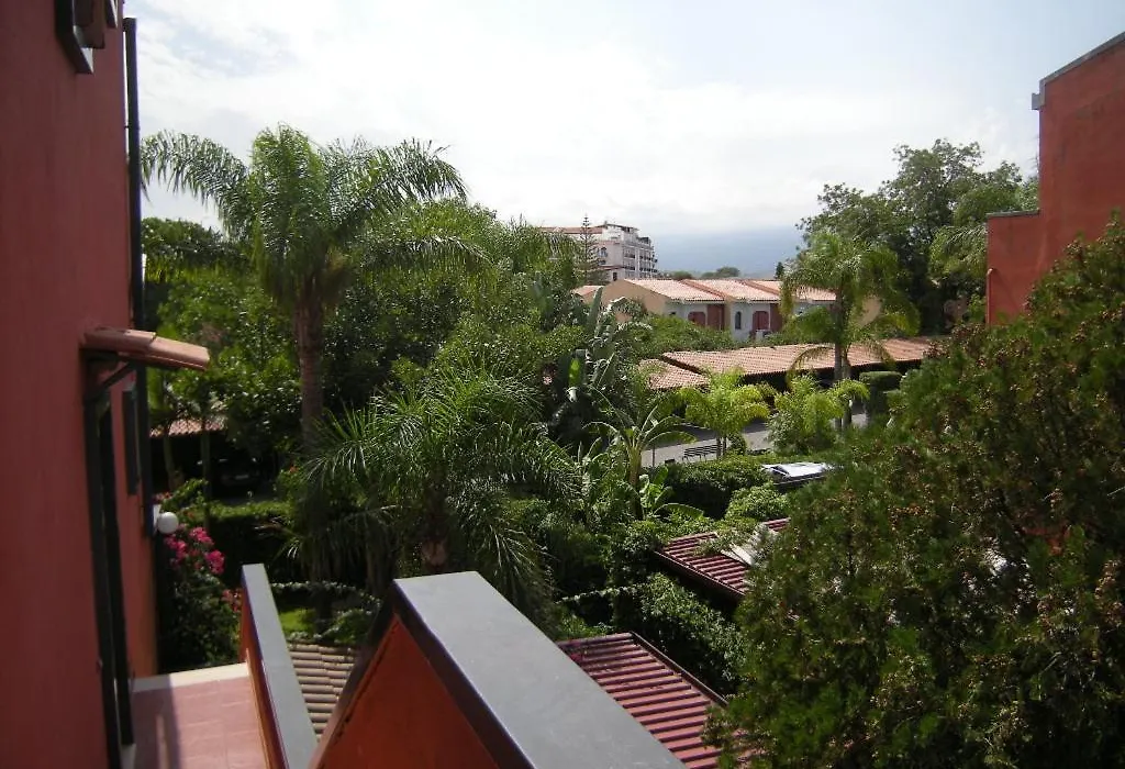 Happy Resort-1