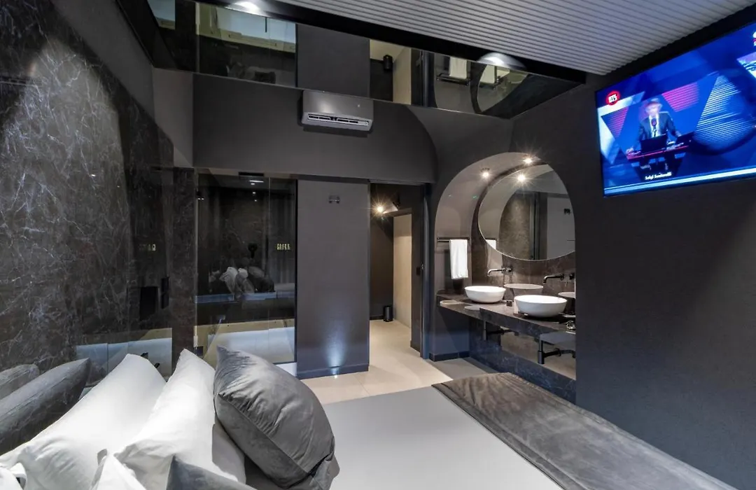 4 Suites " Unconventional Living Rooms "-1