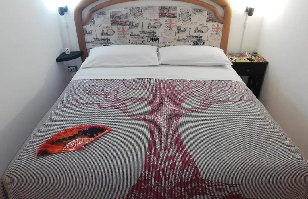 Il Posto Giusto Station Rooms-1