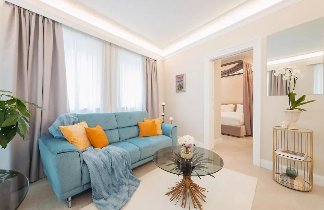 Naxi Suites-1
