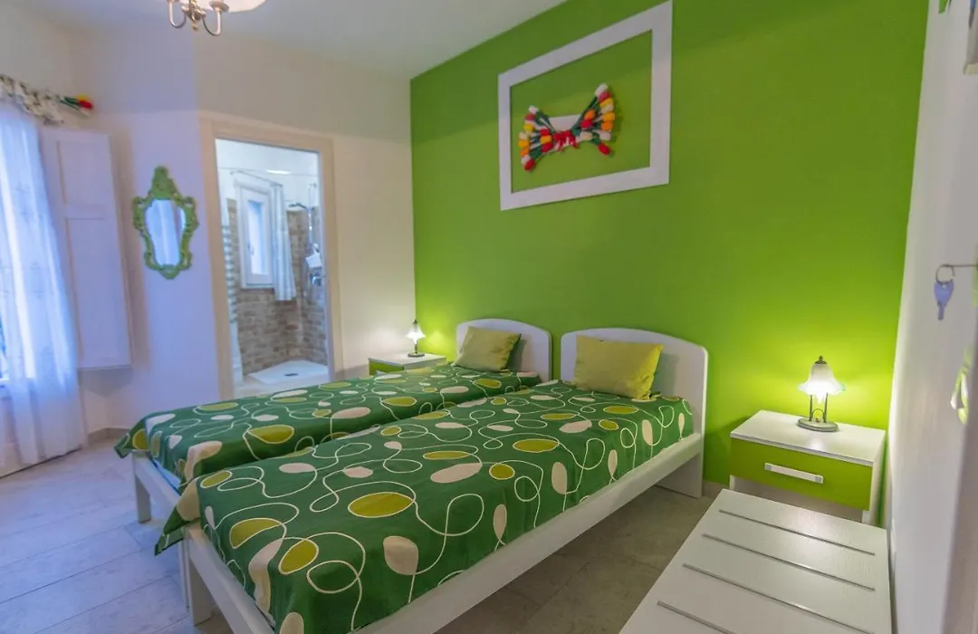 B&B Tulip Lotus Castelbuono-1