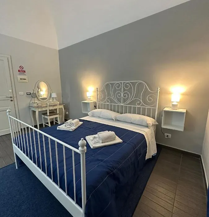 Etna Rooms-1