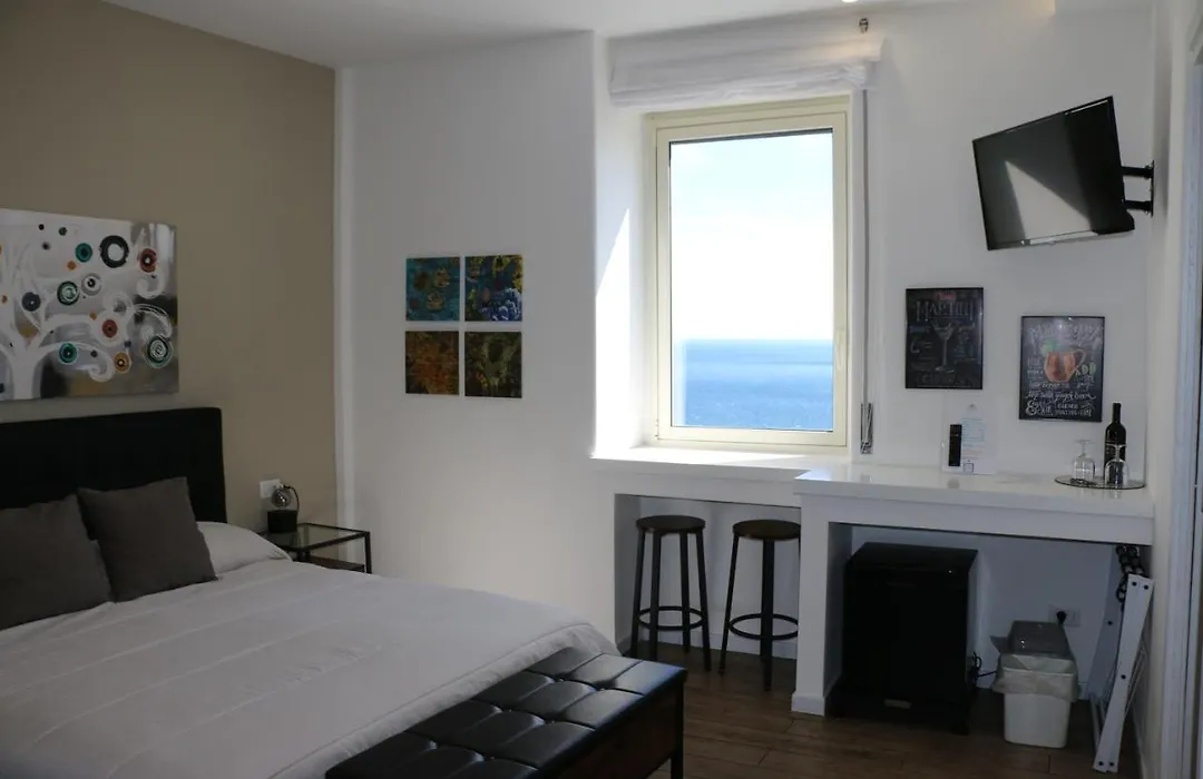 Seascape Rooms-1