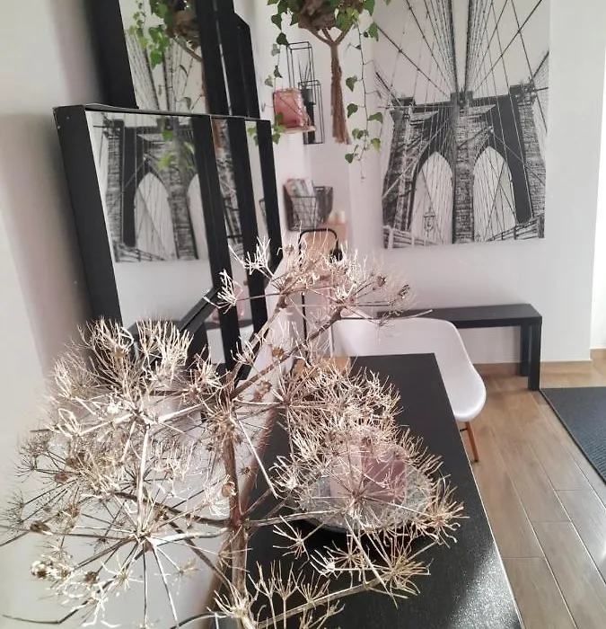 Gallery 123 Luxury Room-1