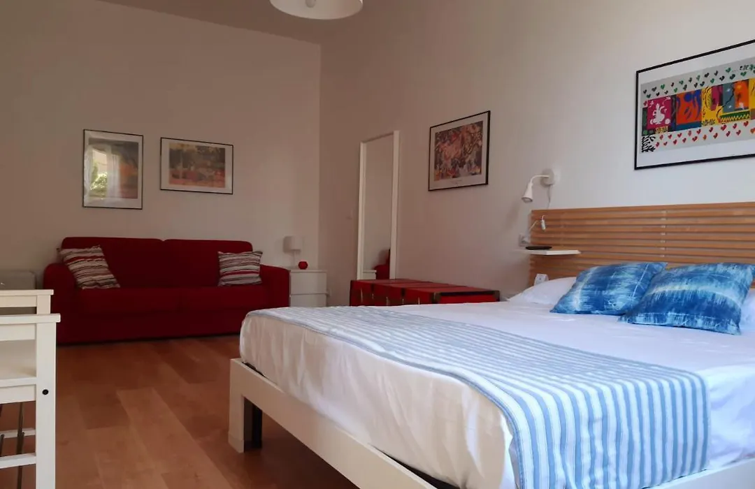 Kleade B&B-1