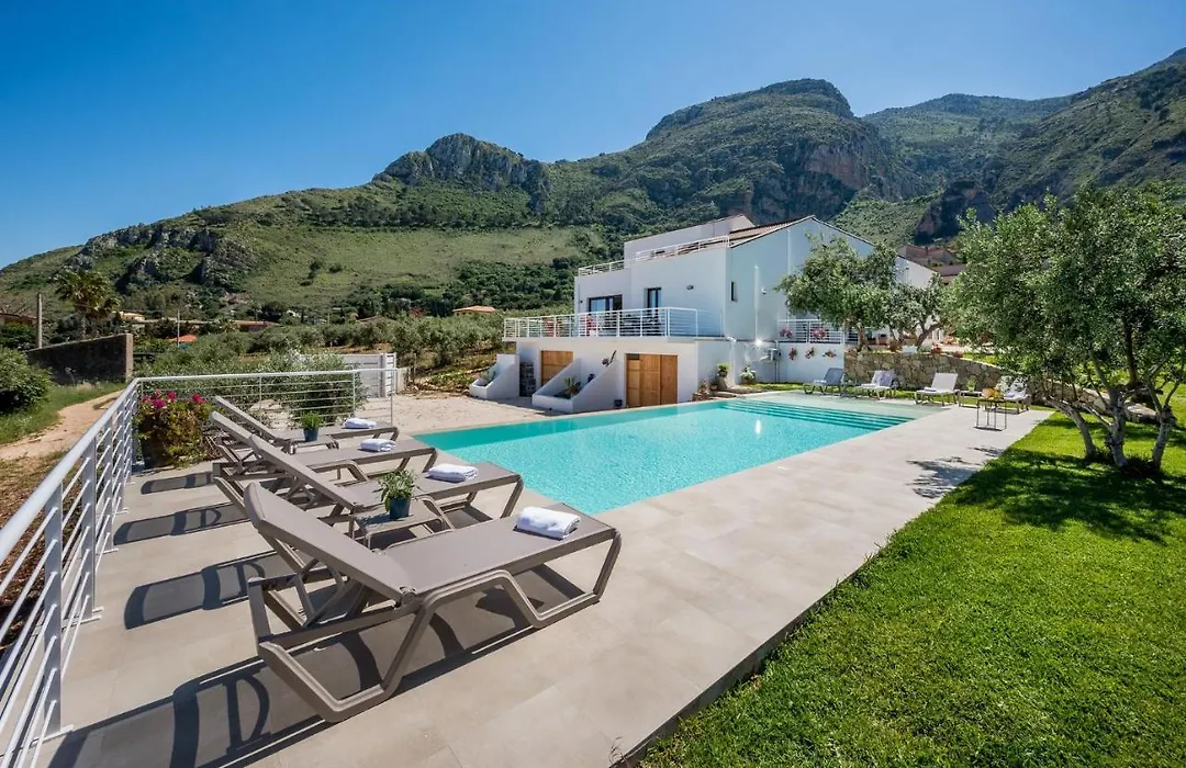 Villa Maria con piscina e vista mare-1