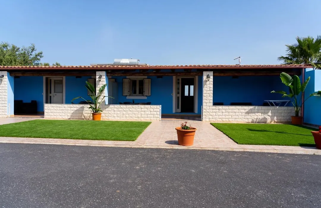 B&B L'Uliveto Rooms & Pool-1