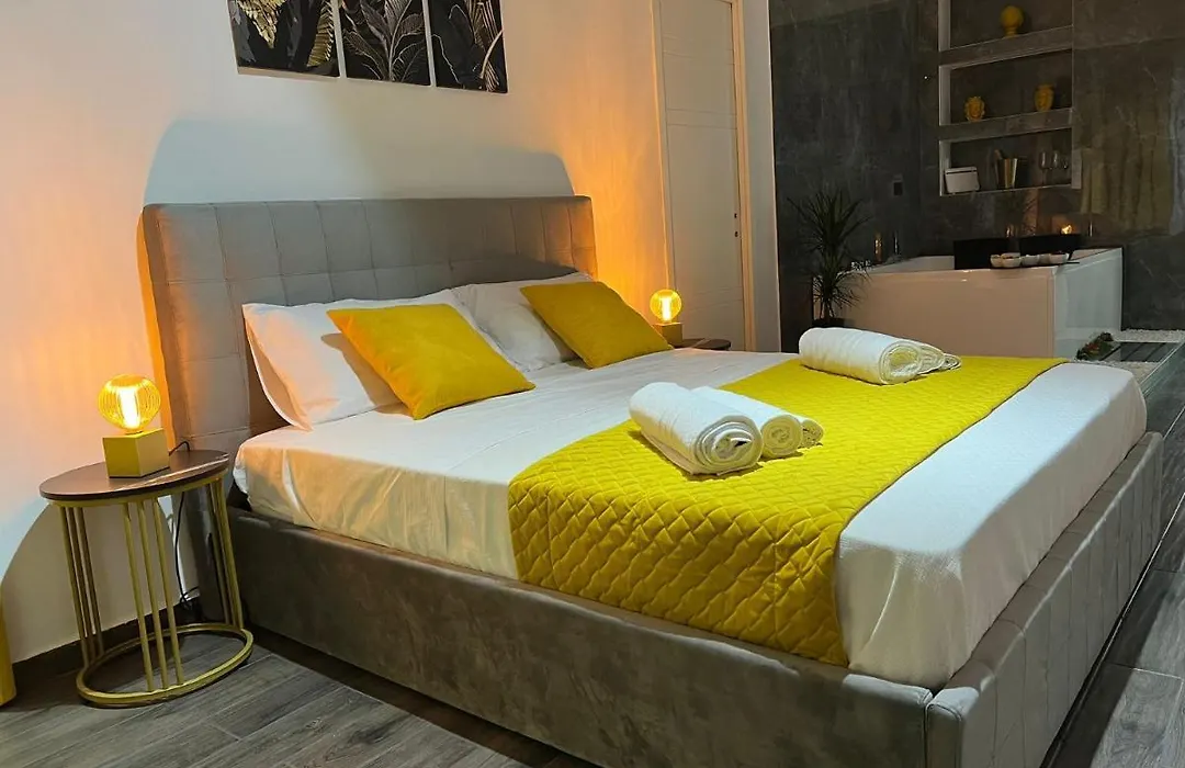 Fuddia Room & Suite-1