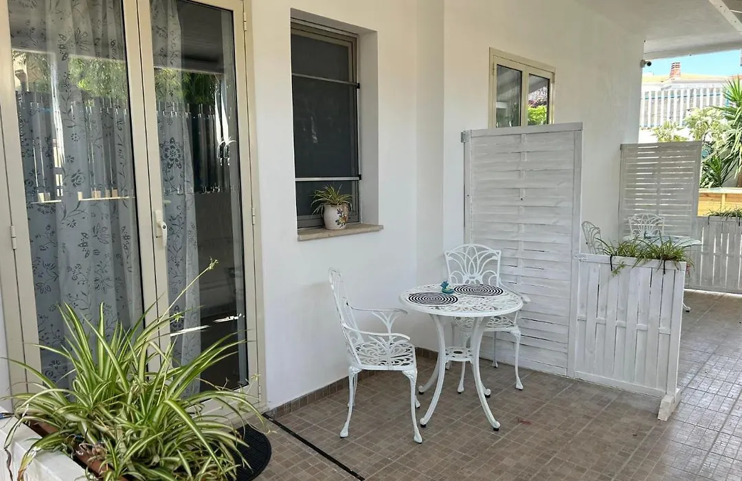 Room On The Beach-1