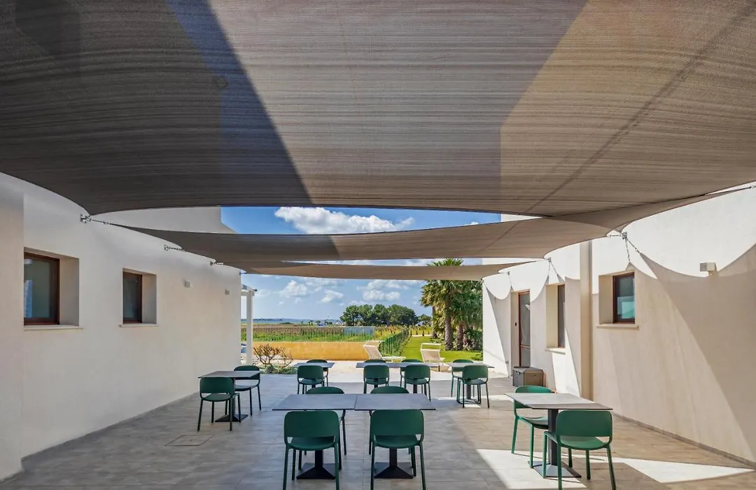 Casa B, Room 1 - Mit Pool - At Lagoon - Lo Stagnone Kite Spot - Palm Kite Paradise-1