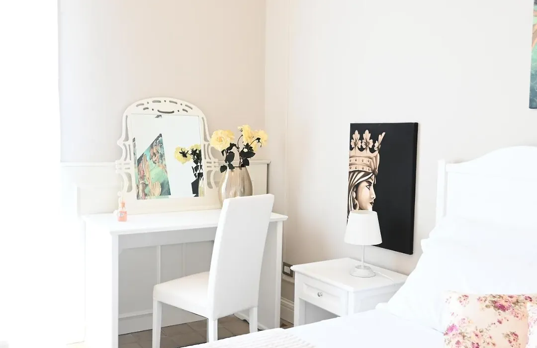 Civico 10 Deluxe Room-1