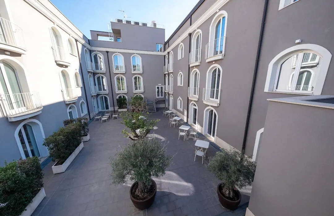 Airone City Hotel-1