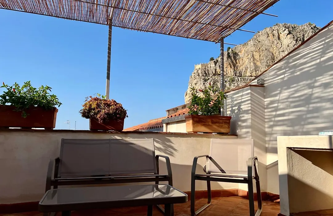 B&B Cortile Umberto I-1